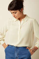 Carina Blouse Sista Ivory von King Louie im Youmee.market Bern