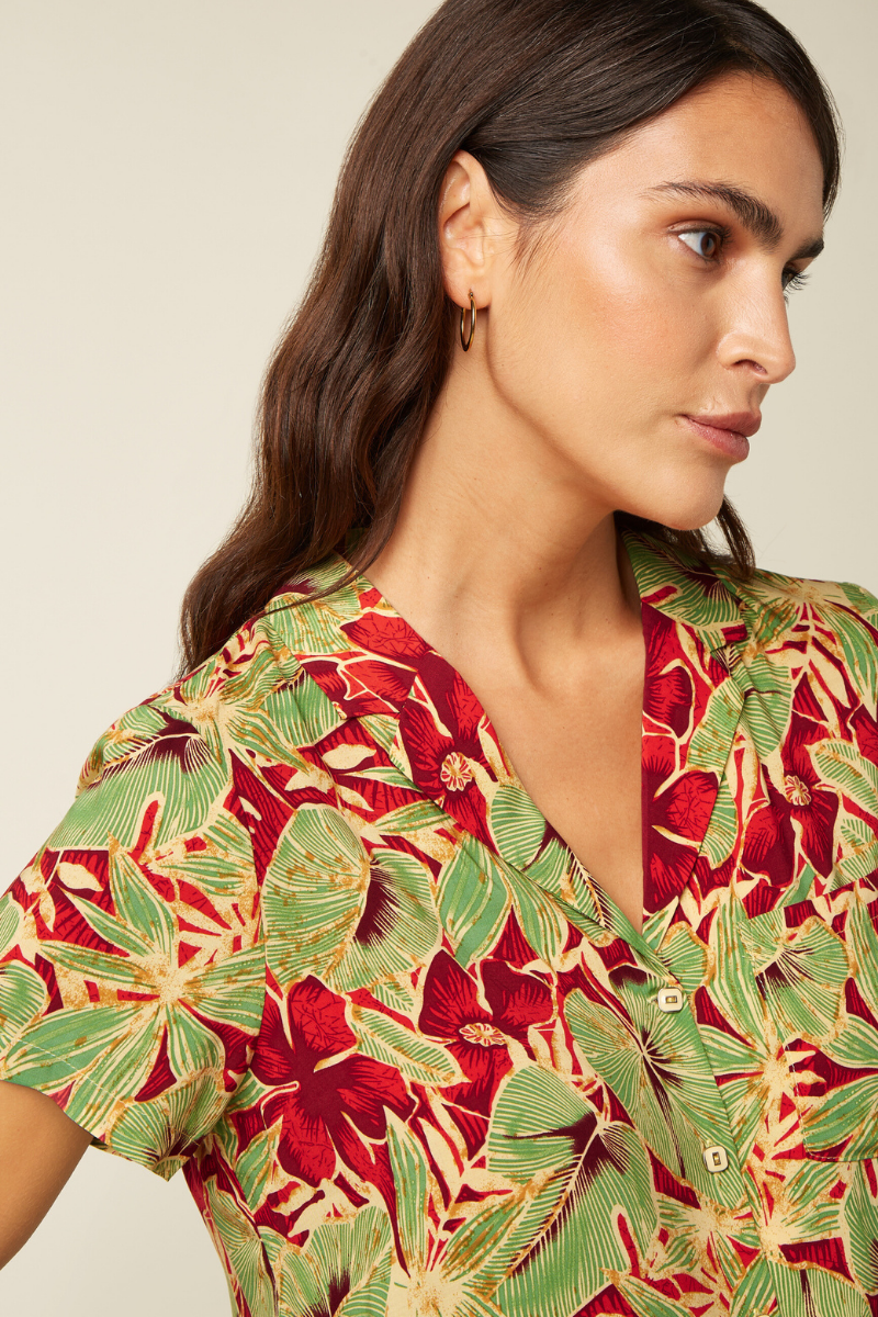 Kurzarm-Bluse mit botanischem Blumen- und Pflanzenprint von King Louie im Youmee.market Bern