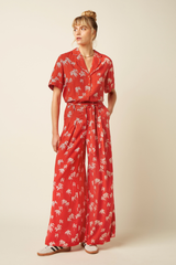 Kurzarm Bluse in Rot mit Palmenprint für den Sommer von King Louie im Youmee.market Bern