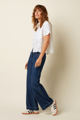 Bestickte Kurzarmbluse für den Sommer in Weiss von King Louie im Youmee.market Bern