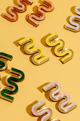 Vea Mini Ohrstecker vreschiedene Farbvarianten