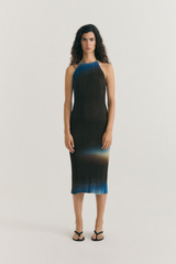 Plissiertes Kleid mit Farbverlauf von Thinking MU – nachhaltige Damenmode bei Youmee.market Schweiz