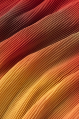 Thinking MU Top Dora mit plissierter Struktur und rot-gelbem Farbverlauf, recyceltes Material, erhältlich bei Youmee.market Bern