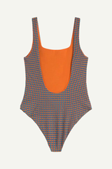 Thinking MU Badeanzug Amalfi mit Seersucker-Struktur in Orange-Blau, Retro-Design, nachhaltig, erhältlich bei Youmee.market Bern