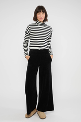 Hose Jolly Marleen fine needle black