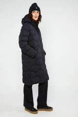 Mantel No Down Mister falling into deep black