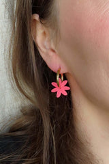 Ohrschmuck Margarite Hoops Neonpink