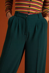 Fintan Trousers Woven Crepe Pine Green von King Louie