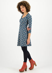 Diamond Heart Robe Picking Apple von Blutsgeschwister