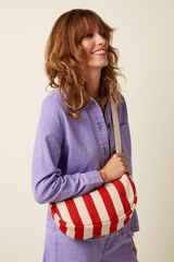 Grosse Bauchtasche für den Sommer mit rot-weissen Streifen von King Louie im Youmee.market Bern