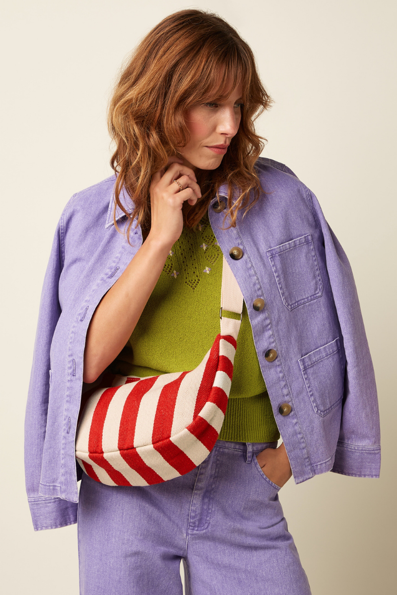 Grosse Bauchtasche für den Sommer mit rot-weissen Streifen von King Louie im Youmee.market Bern