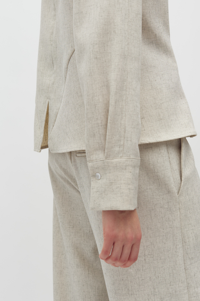 Ballonhose von Frau getragen in creme von MbyM im youmee.market in Bern