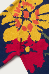 Blauer Thinking MU Strickpullover mit gelber Blumenstickerei, Bio-Baumwolle, erhältlich bei Youmee.market Bern