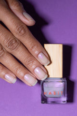 Nagellack Base: stärkender Unterlack