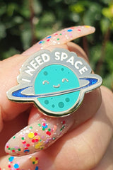 Pin „I Need Space“